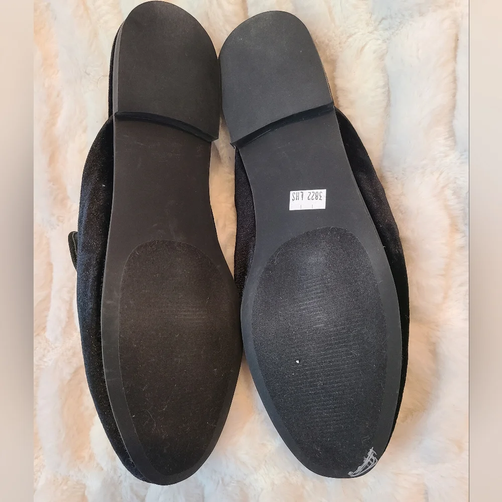 Steve Madden New Black Velour Scarab Beetle Jeweled Slip On Shoes Size 6 - Picture 4 of 4